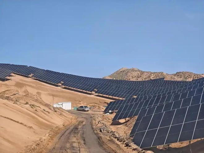 地下海洋與塑料消費 塔里木盆地的生態警示與可持續發展之路